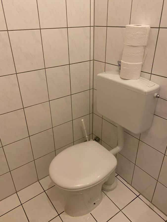 Central Shared Apartment, Friesenplatz Кёльн Экстерьер фото