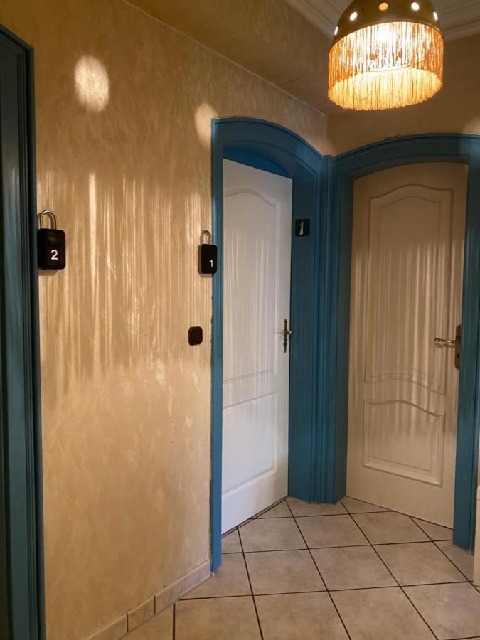 Central Shared Apartment, Friesenplatz Кёльн Экстерьер фото